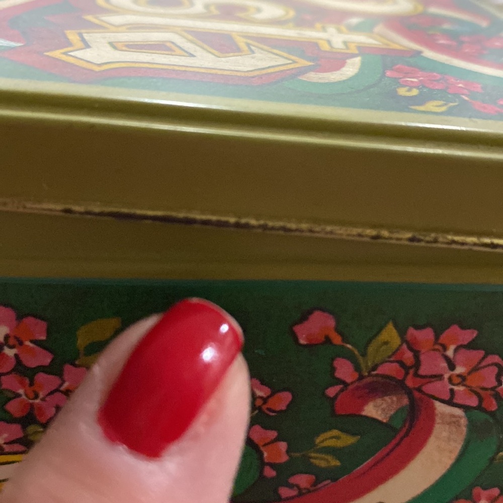 Vintage Late 70’s-Early 1980’s Green Casa Via Variccio Decorative Pasta Tin! - Picture 9 of 10